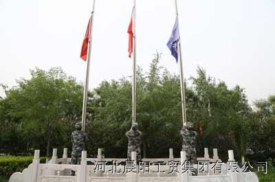 郭威配合妻子带货很卖力,大吃大喝怒怼网友,亲妈许敏有四宝陪伴